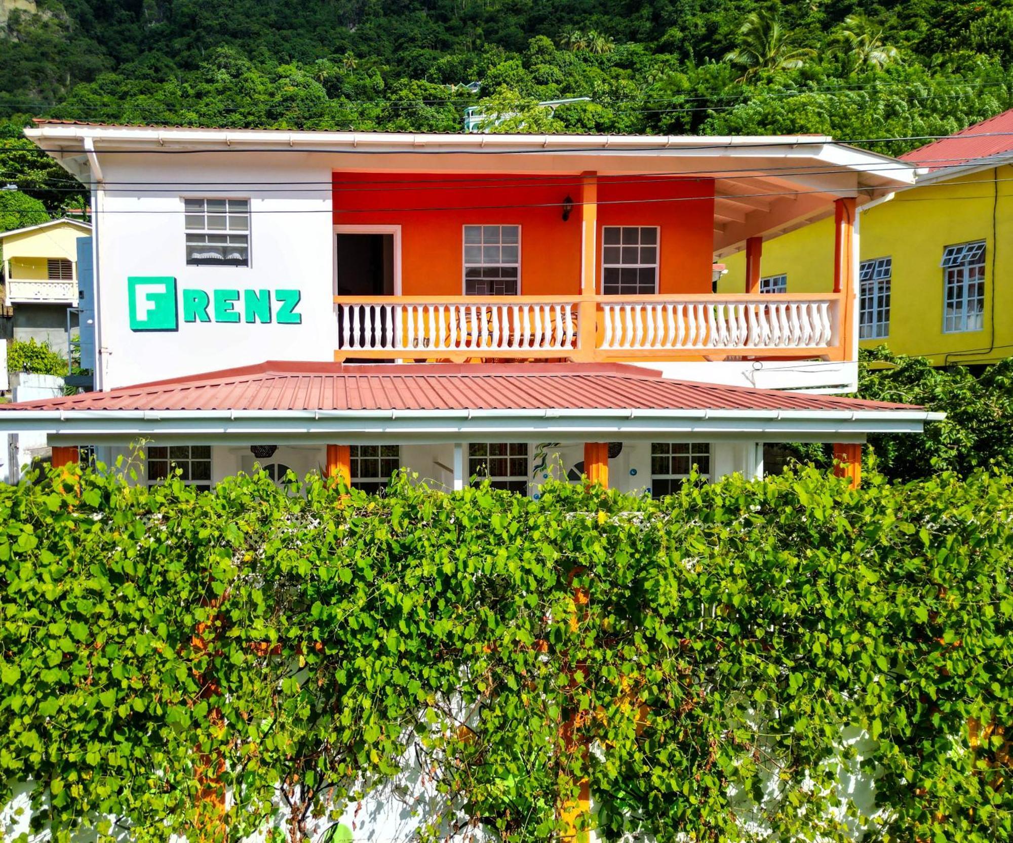 Frenz Hotell Soufrière Exteriör bild